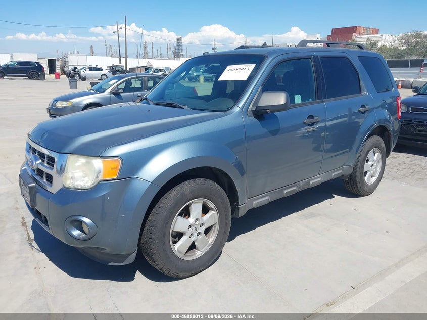 2012 FORD ESCAPE auction photo 2