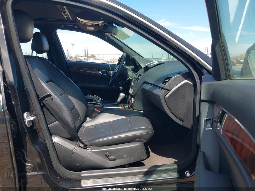 2010 MERCEDES-BENZ C 300 auction photo 5