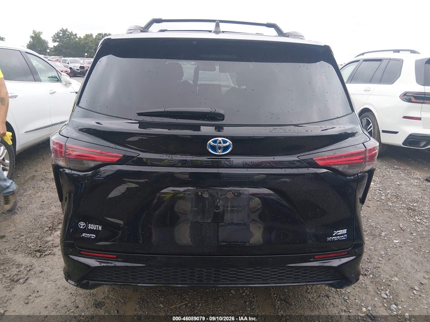 TOYOTA SIENNA - zdjęcie 16
