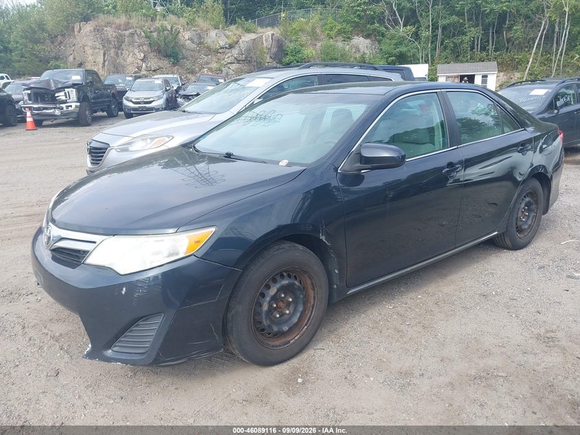 2013 TOYOTA CAMRY auction photo 2