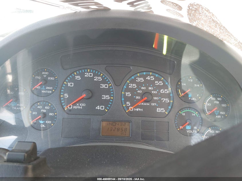 2005 INTERNATIONAL 4000 auction photo 5