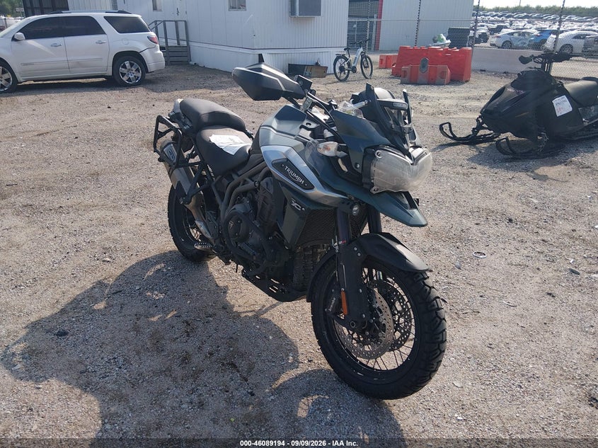TRIUMPH EXPLORER 2018