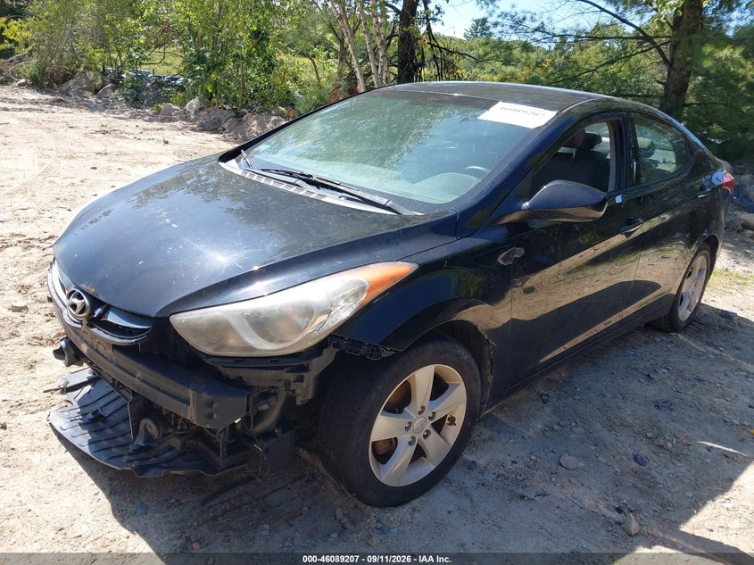 2013 HYUNDAI ELANTRA auction photo 2