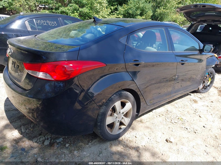 2013 HYUNDAI ELANTRA auction photo 4