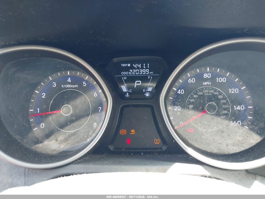 2013 HYUNDAI ELANTRA auction photo 7