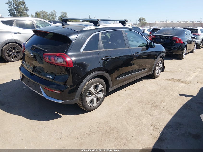 Vin: kndcb3lc4h5059081, lot: 46589039, kia niro lx 20174