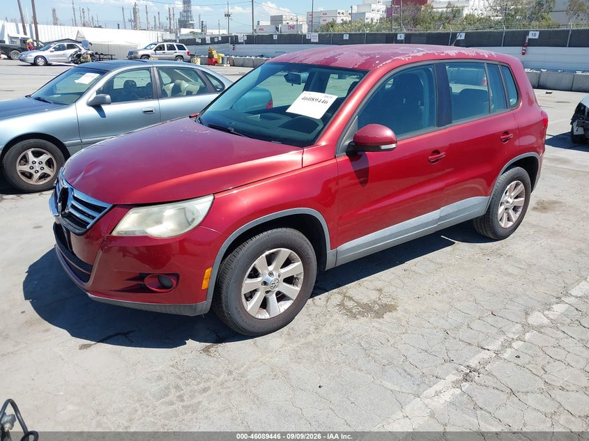2009 VOLKSWAGEN TIGUAN auction photo 2