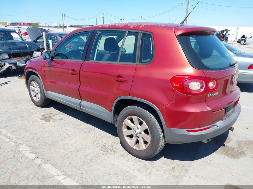 2009 VOLKSWAGEN TIGUAN auction photo 3