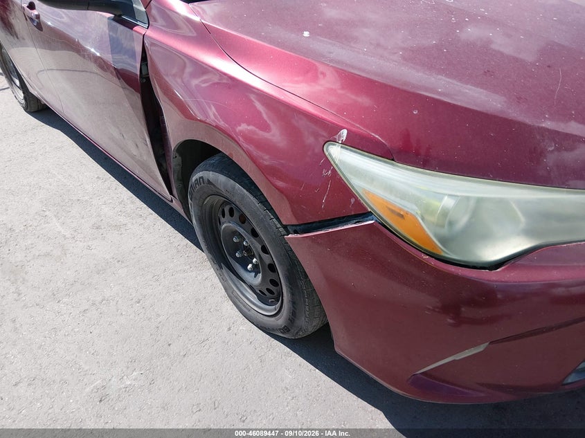 2015 TOYOTA CAMRY auction photo 6