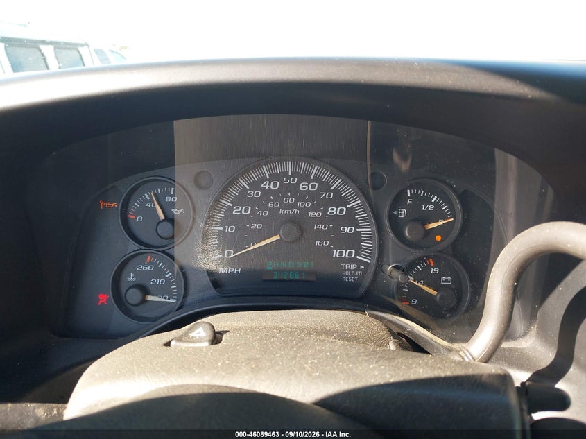 CHEVROLET EXPRESS 2005 VIN 1GCFG15T151211823