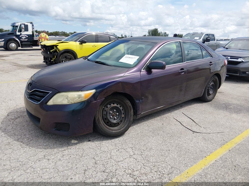 2011 Toyota Camry, Левый бок, IAAI, VIN 4T4BF3EK0BR217547 — фото 2