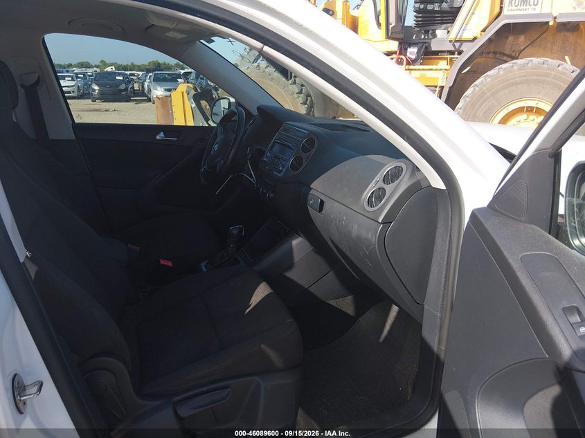 VOLKSWAGEN TIGUAN 2014 VIN WVGAV3AX0EW572785