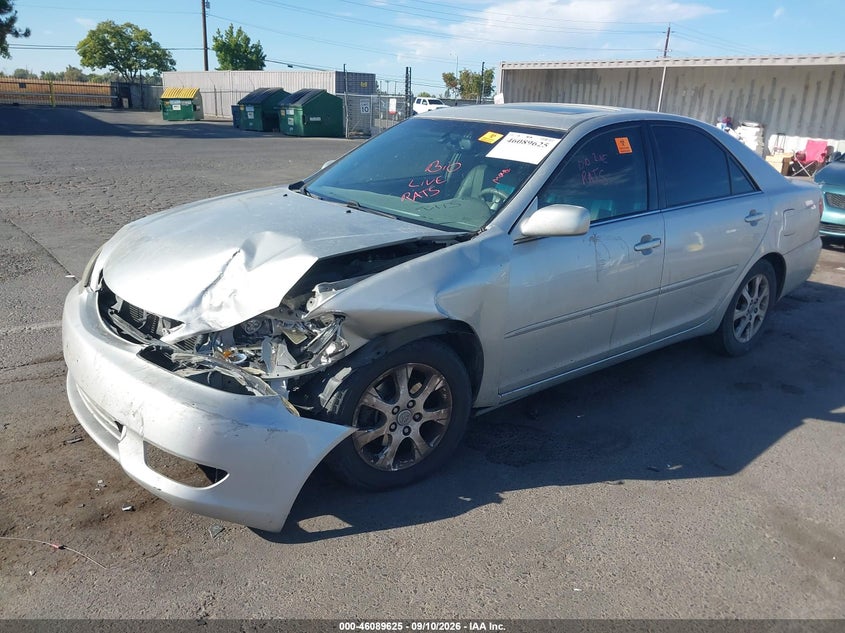 2005 Toyota Camry, Biohazard, IAAI, VIN 4T1BF30K15U620166 — photo 2