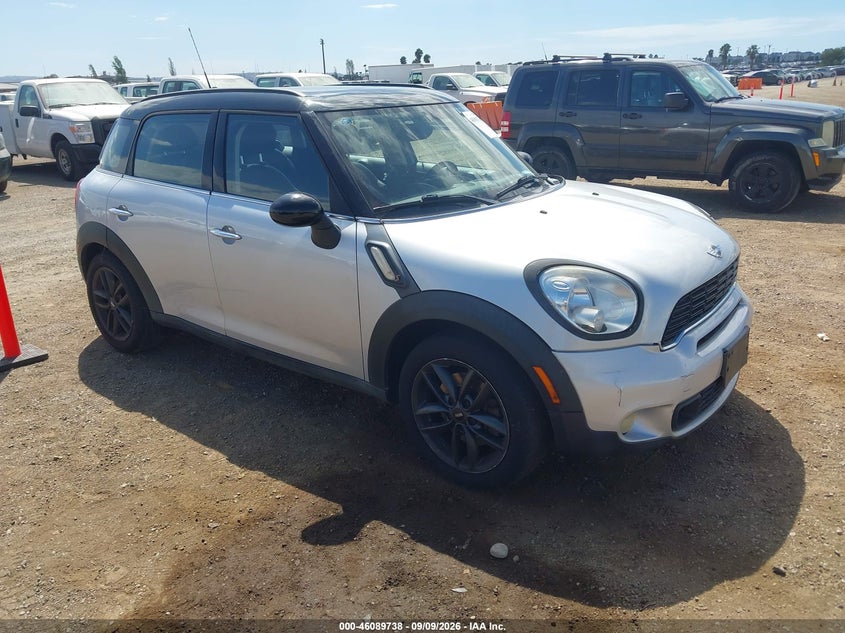 2013 MINI COUNTRYMAN auction photo 1