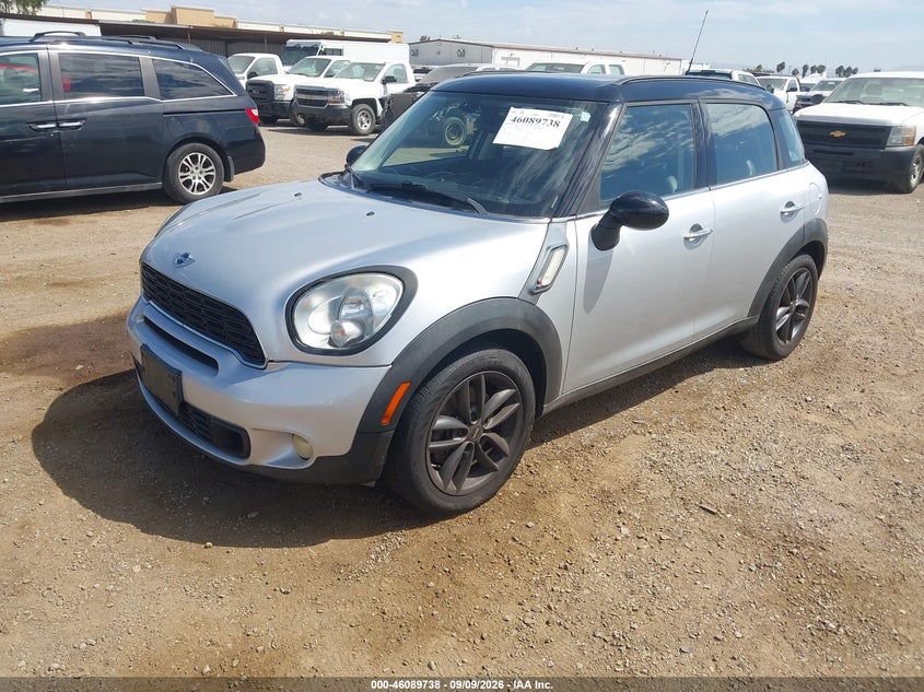 2013 MINI COUNTRYMAN auction photo 2