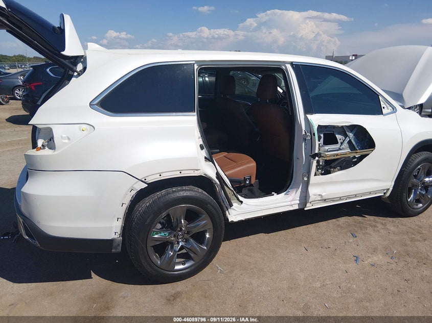 TOYOTA HIGHLANDER - zdjęcie 6
