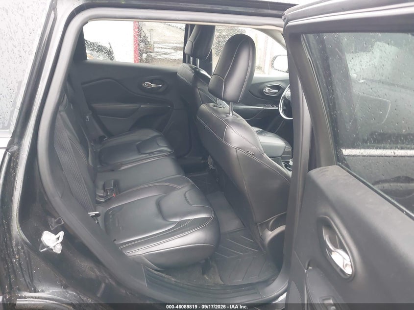 2016 JEEP CHEROKEE auction photo 8