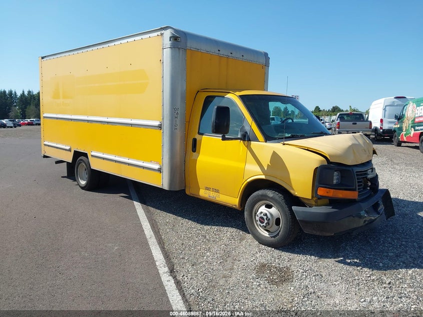 2014 GMC Savana Cutaway 3500, Front, IAAI, VIN 1GD374CG7E1907351