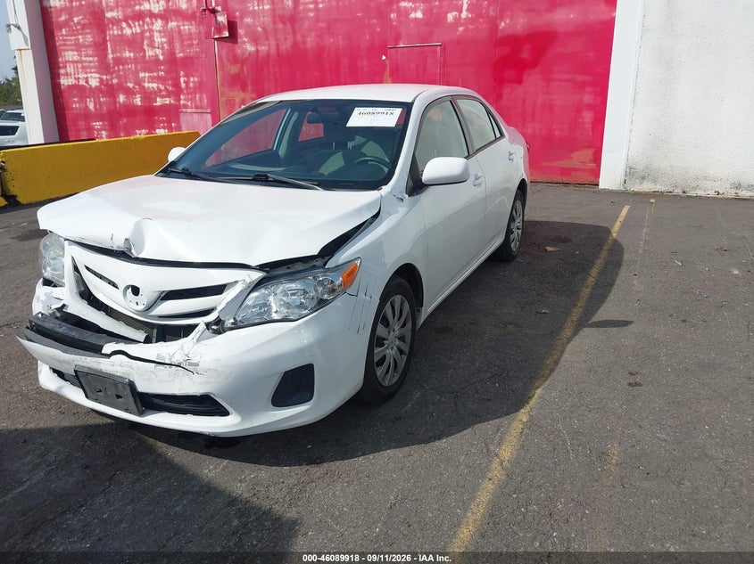 Vin: 2t1bu4ee3cc845640, lot: 46589524, toyota corolla le 20122