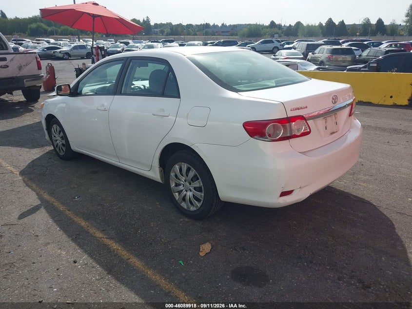 Vin: 2t1bu4ee3cc845640, lot: 46589524, toyota corolla le 20123