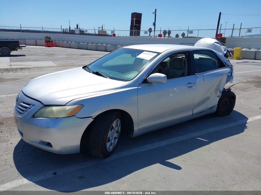 2007 Toyota Camry, Удар ззаду, IAAI, VIN 4T1BE46K17U019827 — фото 2