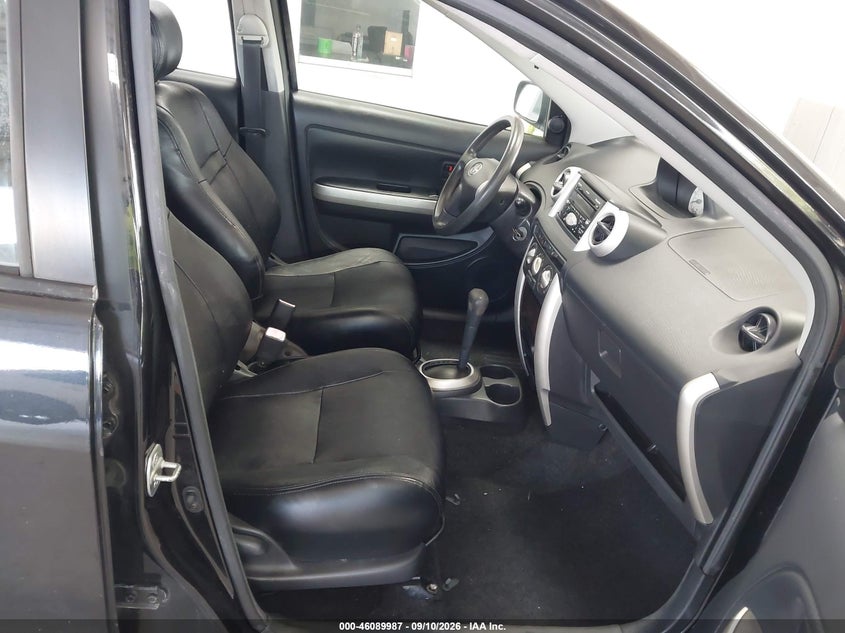 2004 SCION XA auction photo 5