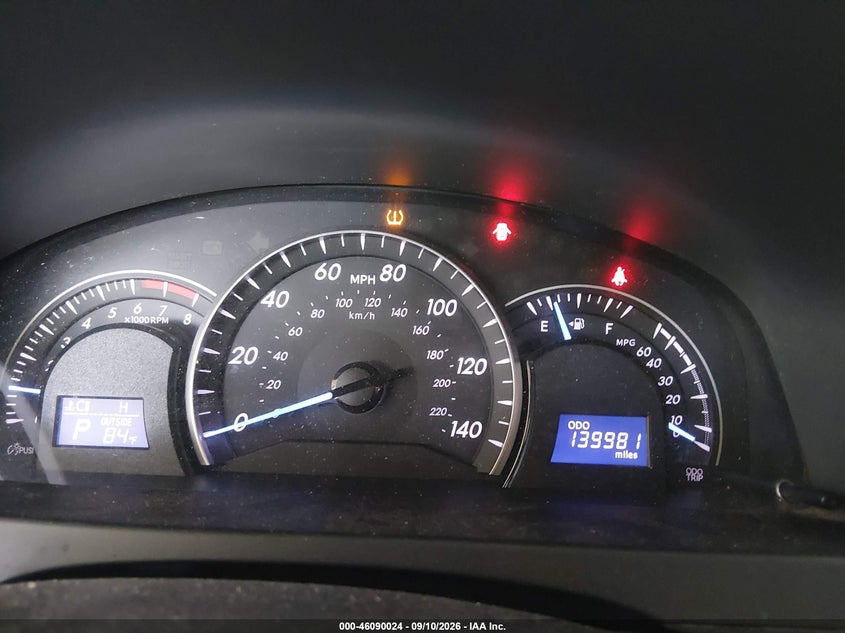2012 TOYOTA CAMRY auction photo 7