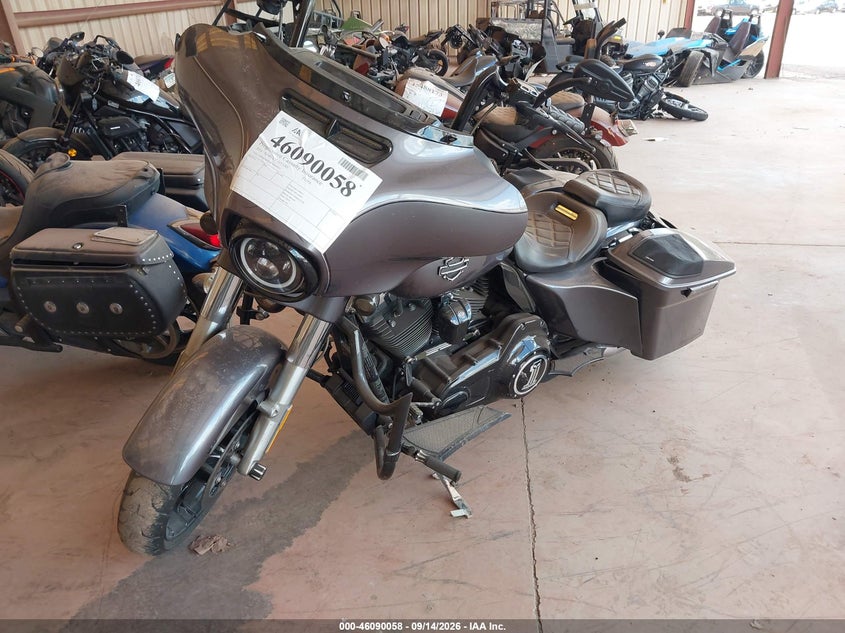 HARLEY-DAVIDSON FLHX 2014