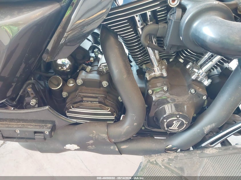 HARLEY-DAVIDSON FLHX 2014