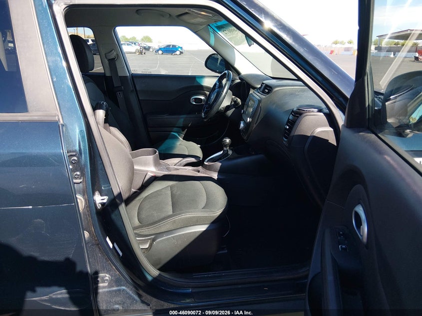 2017 KIA SOUL auction photo 5