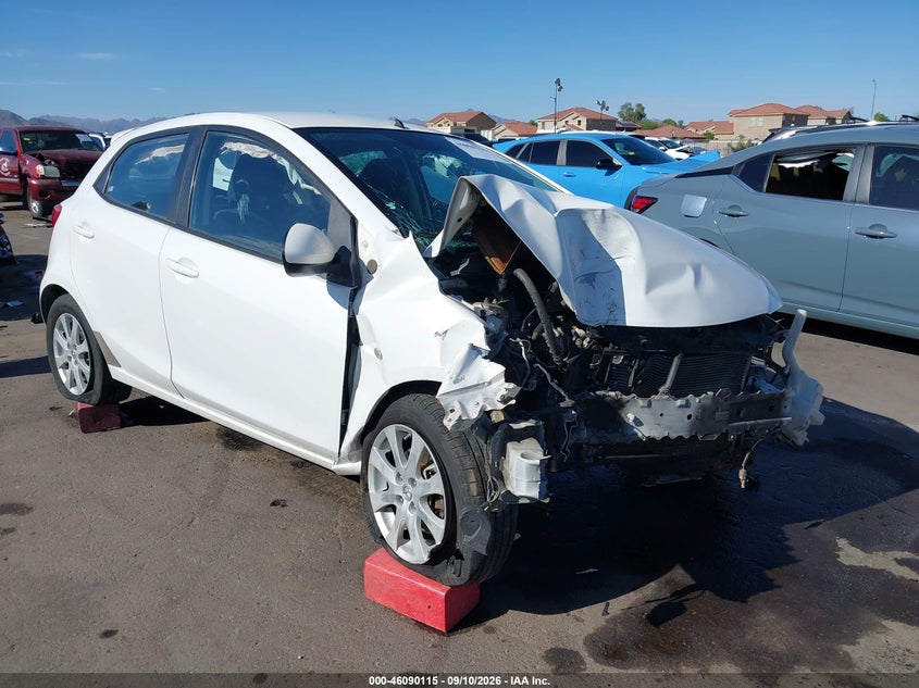 2012 MAZDA MAZDA2 TOURING · Фото 6