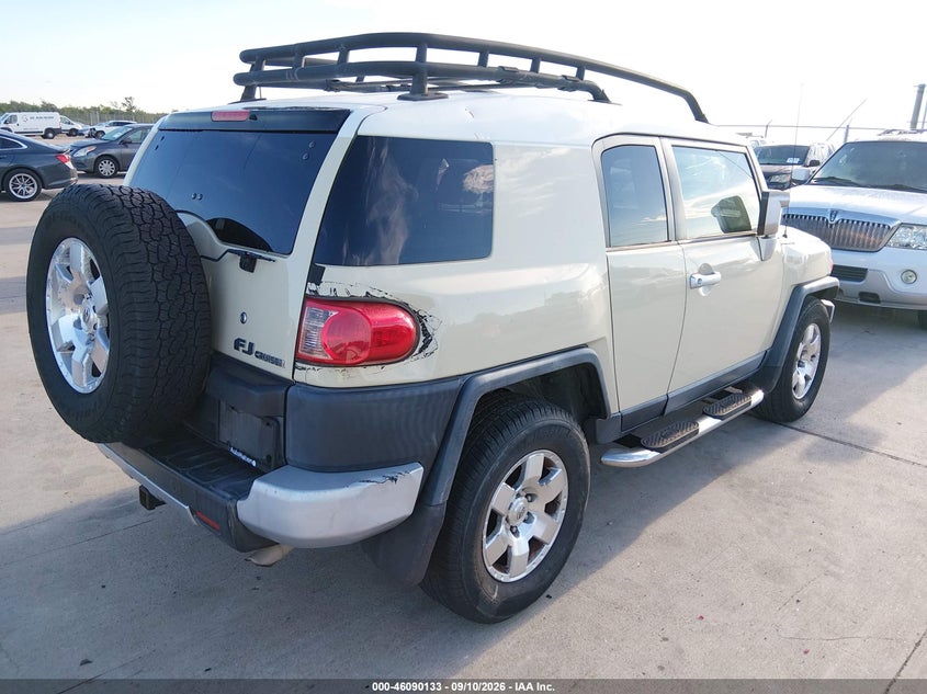 2008 TOYOTA FJ CRUISER auction photo 4