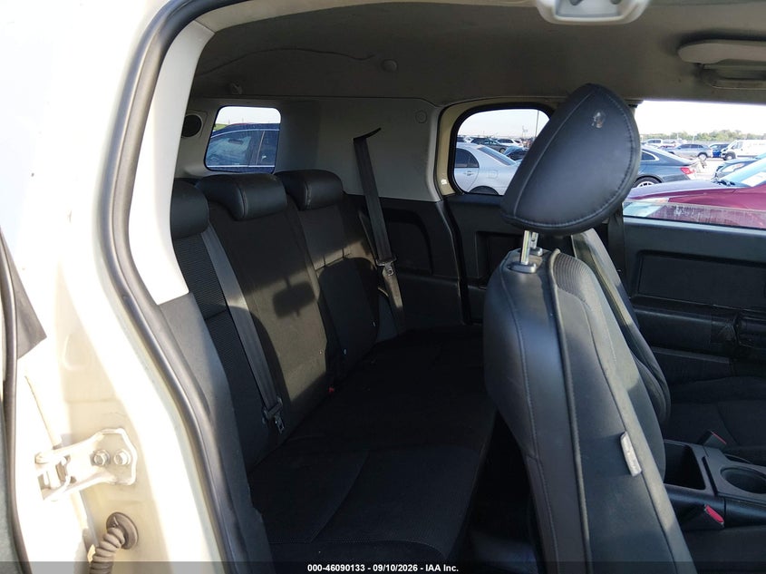 2008 TOYOTA FJ CRUISER auction photo 8