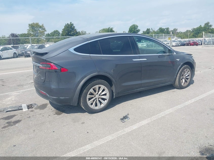 Vin: 5yjxcae21gf010716, lot: 46589748, tesla model x 60d/70d/75d/90d 20164