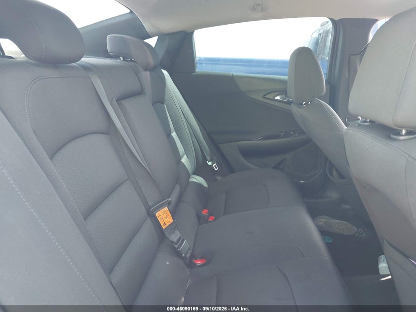 2017 CHEVROLET MALIBU auction photo 8