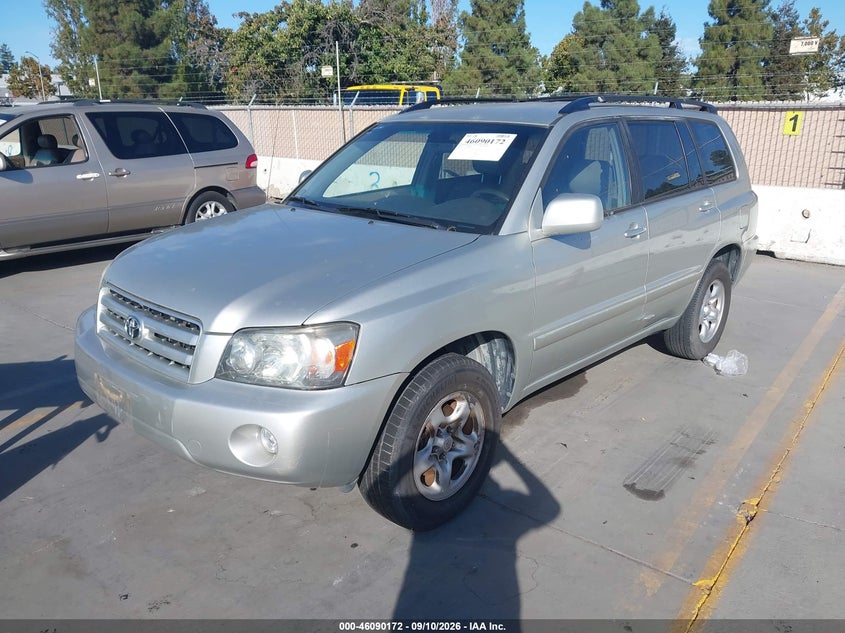 2004 Toyota Highlander, Normal Wear & Tear, IAAI, VIN JTEGD21A240094678 — photo 2