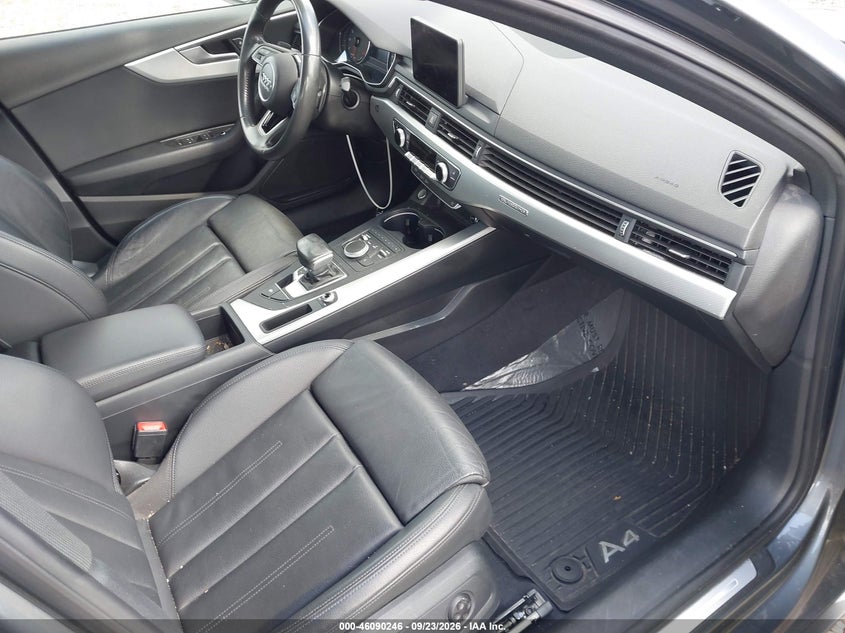 Фото 5 - AUDI A4