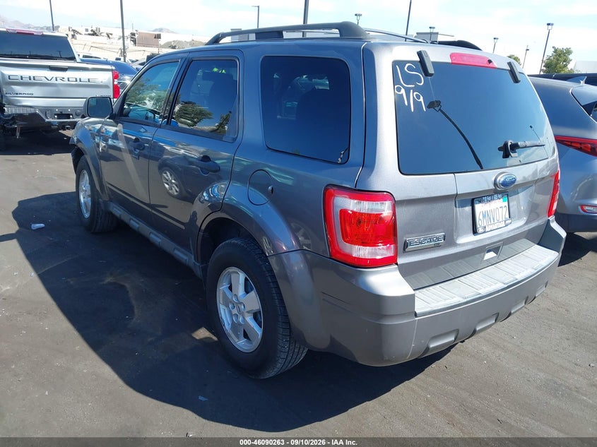 Vin: 1fmcu0d70akc67715, lot: 46589870, ford escape xlt 20103