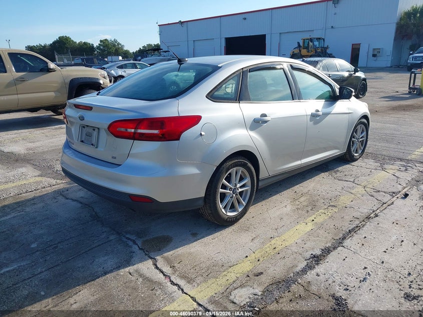 Vin: 1fadp3f29jl231640, lot: 46589986, ford focus se 20184