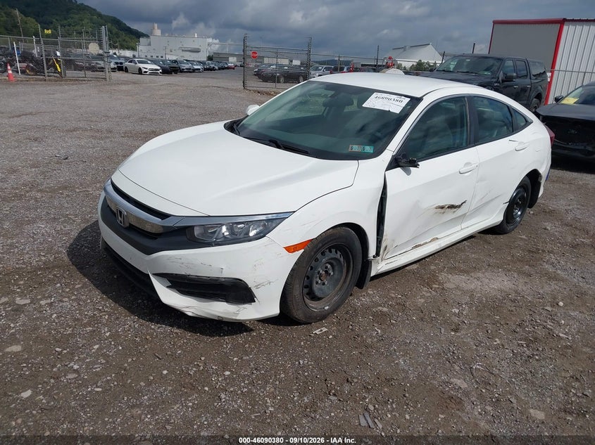 2018 Honda Civic, Левый бок, IAAI, VIN 2HGFC2F53JH543096 — фото 2