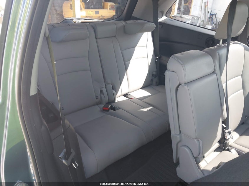 2017 HONDA PILOT auction photo 8