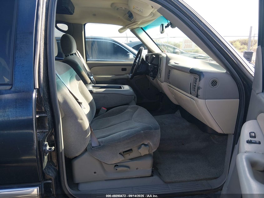 2002 GMC YUKON auction photo 5
