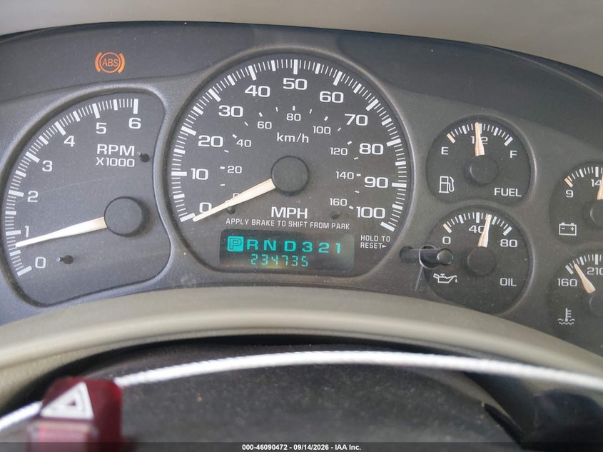 2002 GMC YUKON auction photo 7