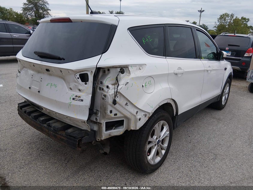 Vin: 1fmcu9g9xhua62869, lot: 46590082, ford escape se 20174