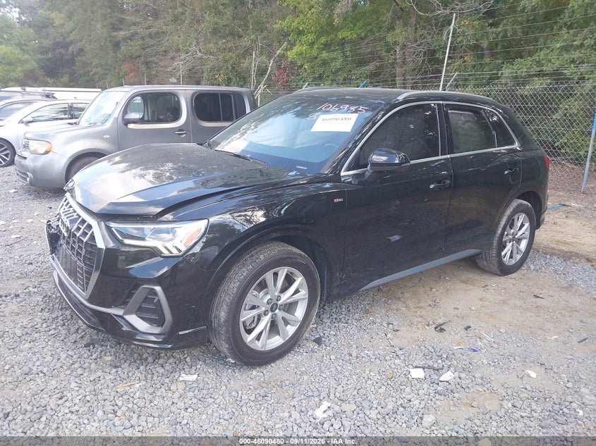 AUDI Q3 - zdjęcie 2
