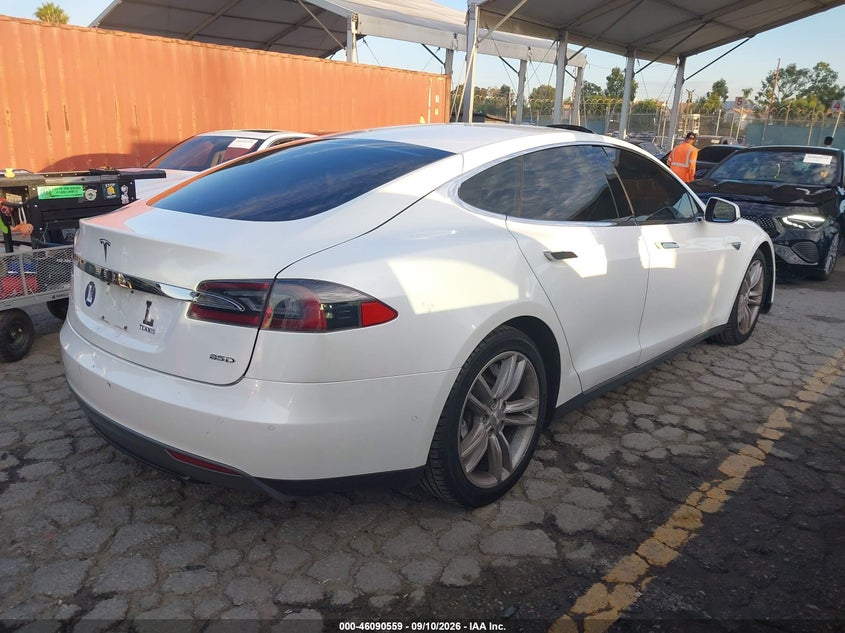 Vin: 5yjsa1h26ff085969, lot: 46590166, tesla model s 70d/85d/p85d 20154