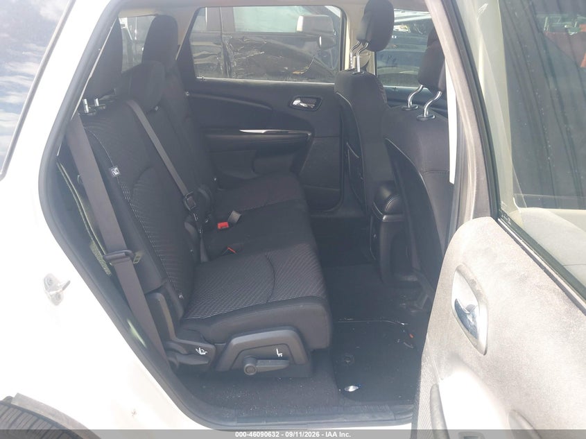 2015 DODGE JOURNEY auction photo 8