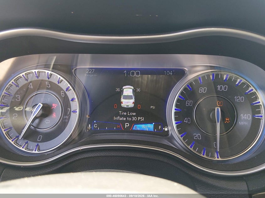 2017 CHRYSLER 300C auction photo 7