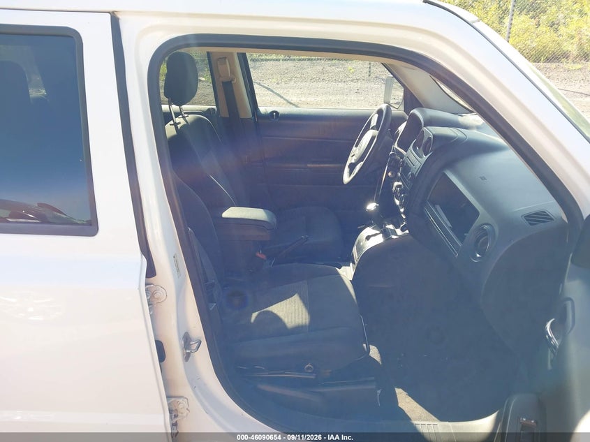 2012 JEEP PATRIOT auction photo 5