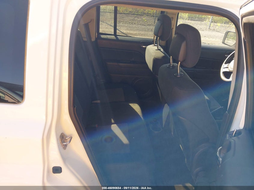 2012 JEEP PATRIOT auction photo 8